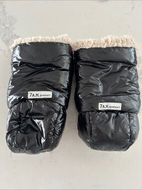 7 A.M. Enfant Black Puffy Mittens with Faux Fur Lining